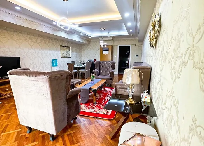 Stunning & Luxury 4br In Bay White Апартаменты Манила